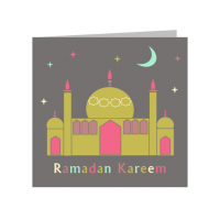 كتابة أسماء على صورة تصميم تهنئة رمضان