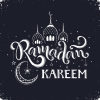 كتابة أسماء على صورة رمضان هلال